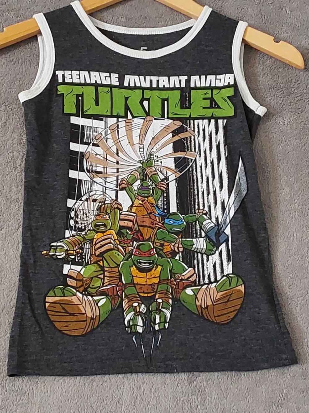 Teenage Mutant Ninja Turtles Tank Top Boys Size 5 TMNT Graphic Sleeveless Shirt